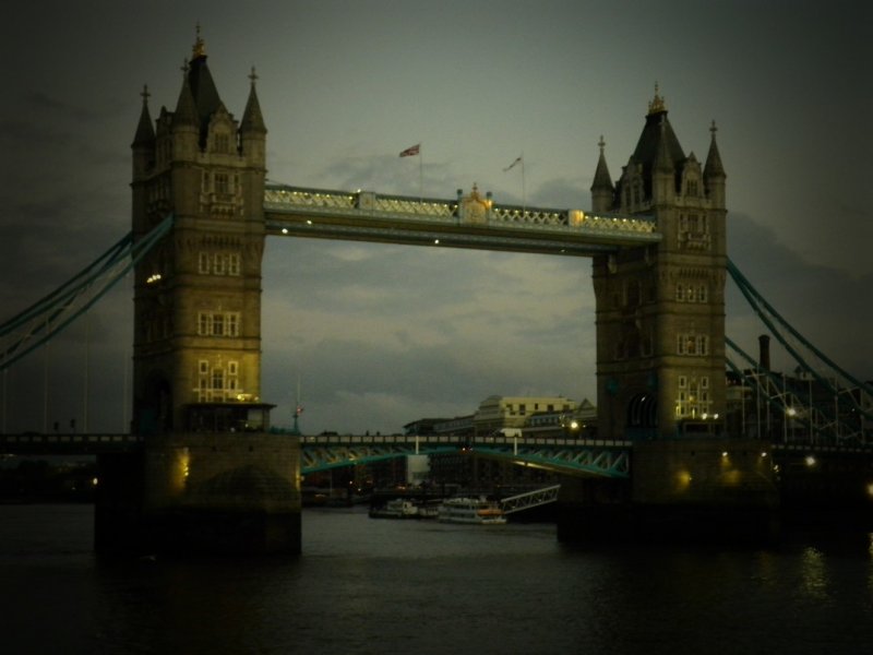 Thames Festival 2011 - Tower Bridge