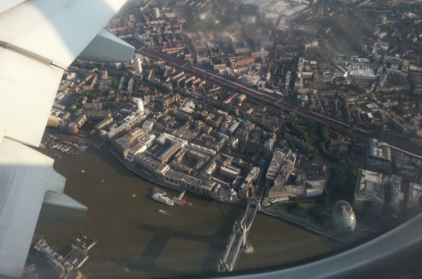 Vistas aterrizaje en London City Airport - Tower Bridge